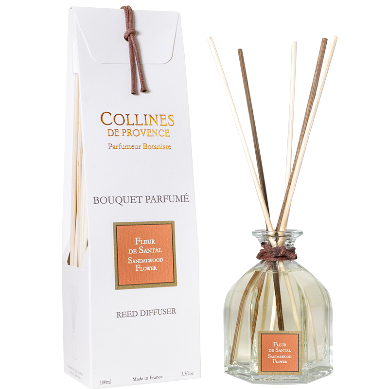 Collines de Provence sandalwood flower reed diffuser with reeds and box, front view