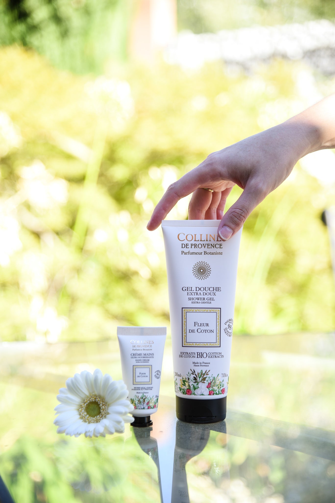 Cotton Flower Mini Hand Cream, with cotton flower shower gel