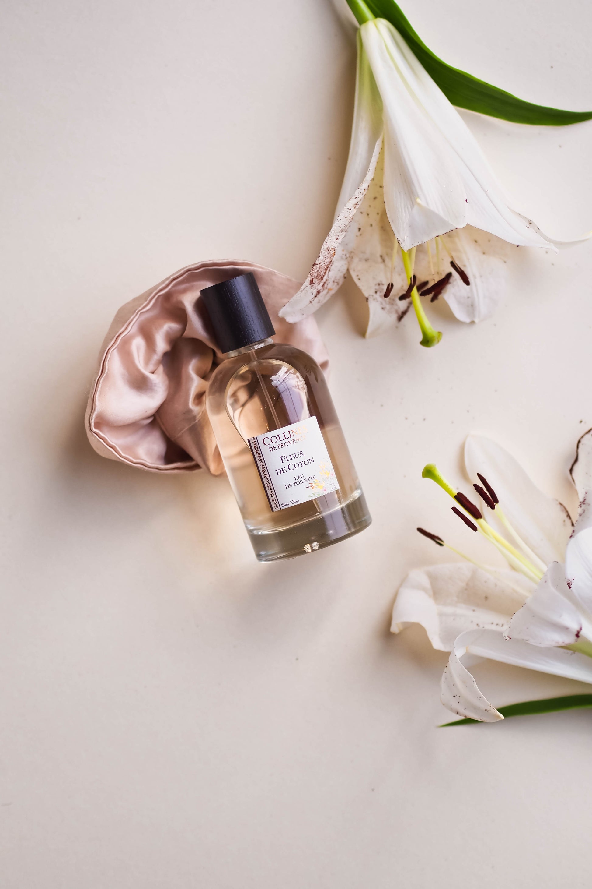 Cotton Flower Perfume, with flower