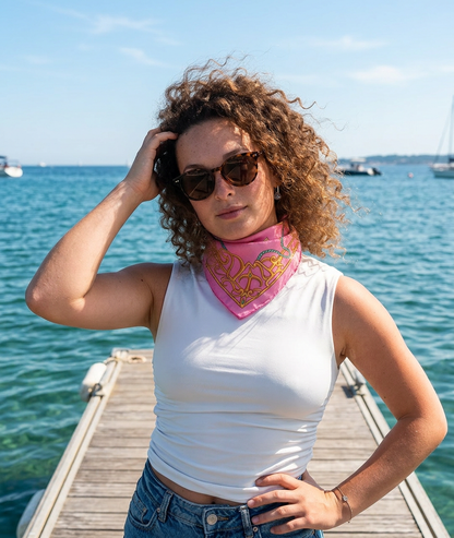 Palais du Maneki-Neko Scarf