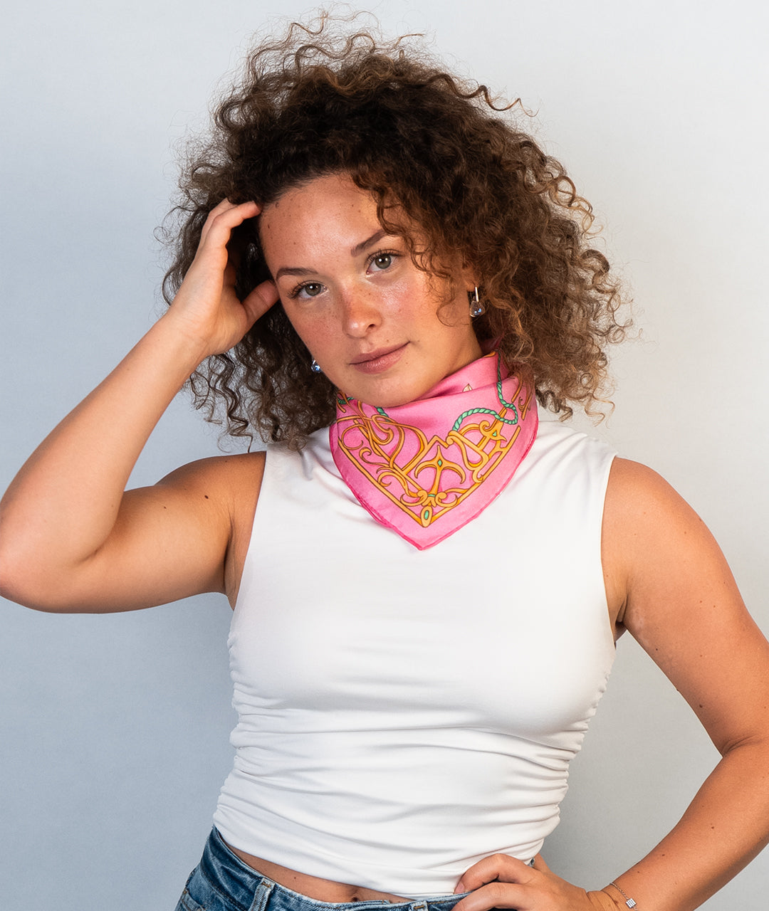 Palais du Maneki-Neko Scarf
