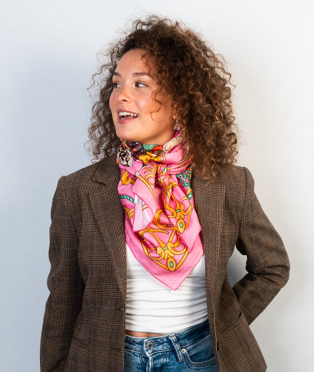 Palais du Maneki-Neko Scarf