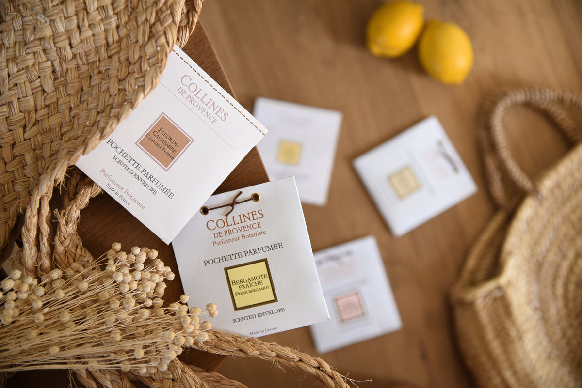 White Tea Scented Envelope, with other fragrances