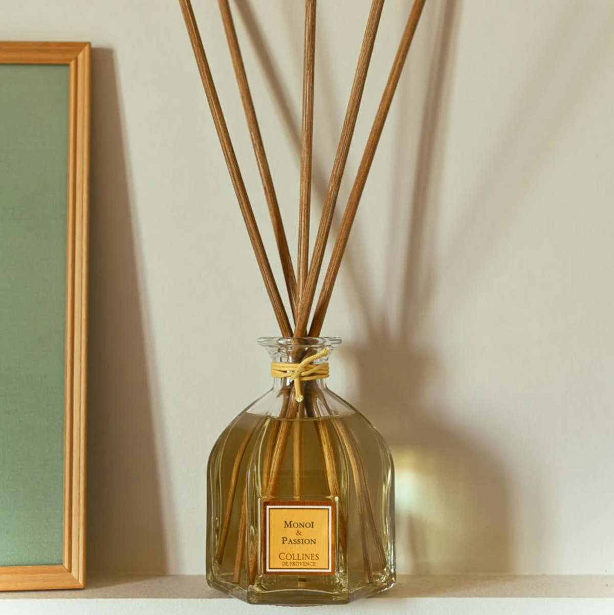 Monoi & Passion Fruit Reed Diffuser, front bottle