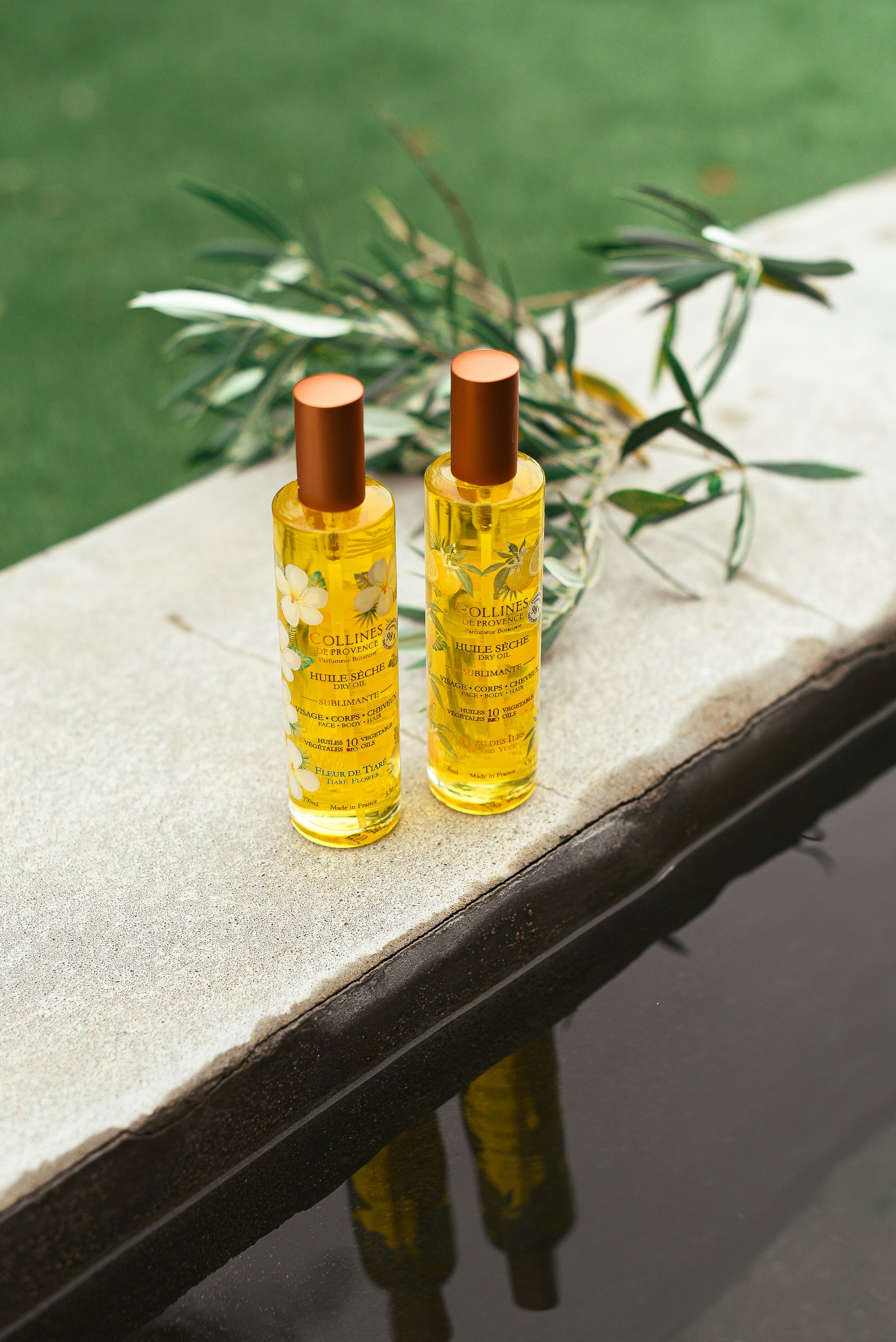 Ylang Blossom Dry Oil, With collection